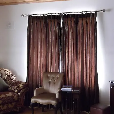 Ashley Lodge Bed & Breakfast 4*